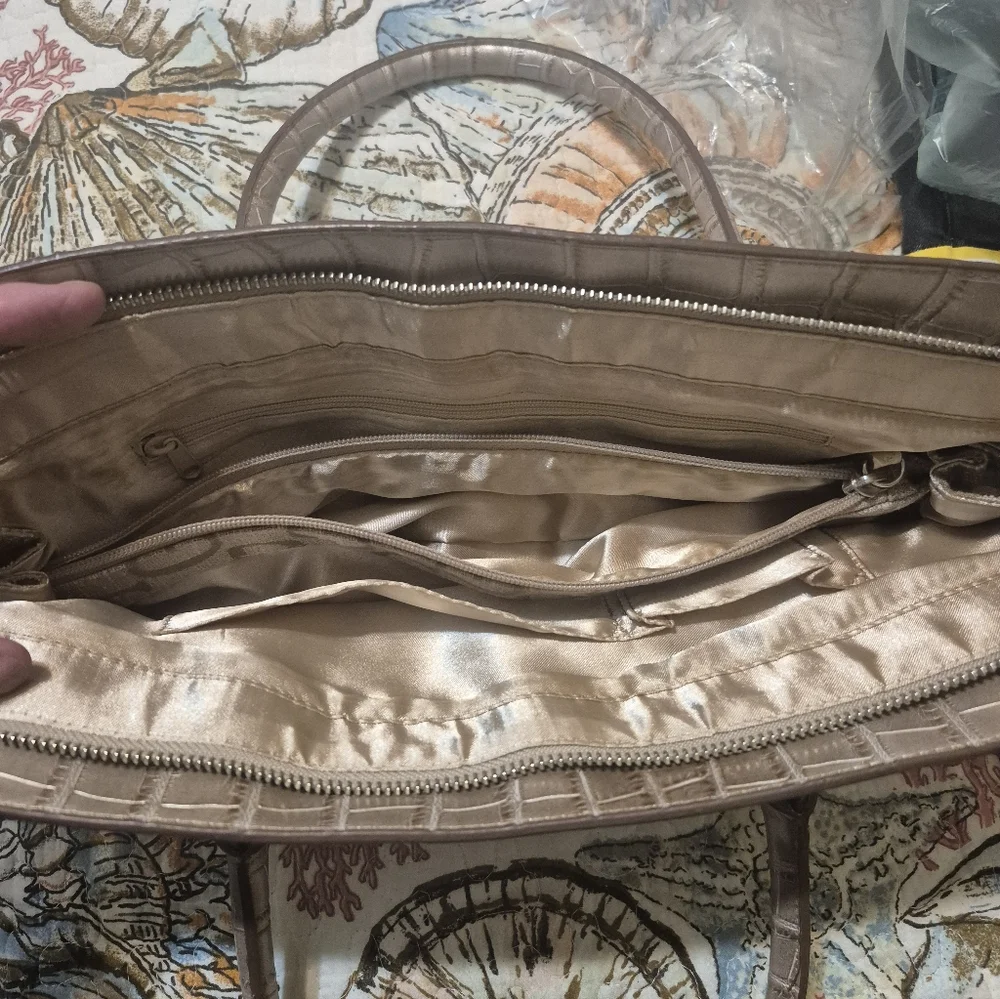 Guess Beige and Brown Women's Handbag - Picture 5 of 8